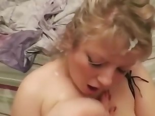 amateur big-tits blonde boobs bus busty cumshot facials bbw